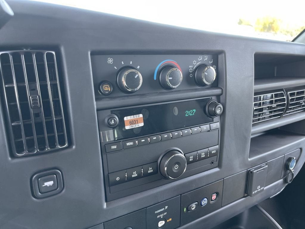 2025 GMC Savana Cargo 2500 Work Van