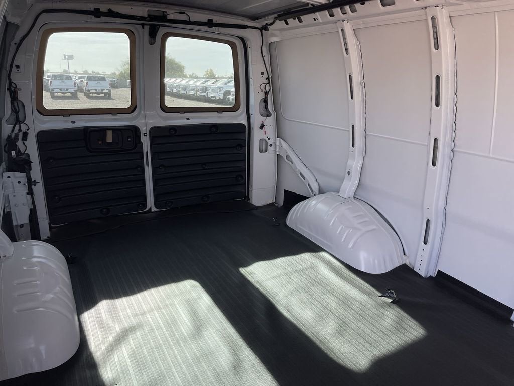 2025 GMC Savana Cargo 2500 Work Van