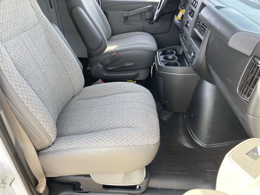 2025 GMC Savana Cargo 2500 Work Van