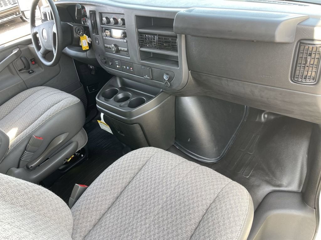 2025 GMC Savana Cargo 2500 Work Van