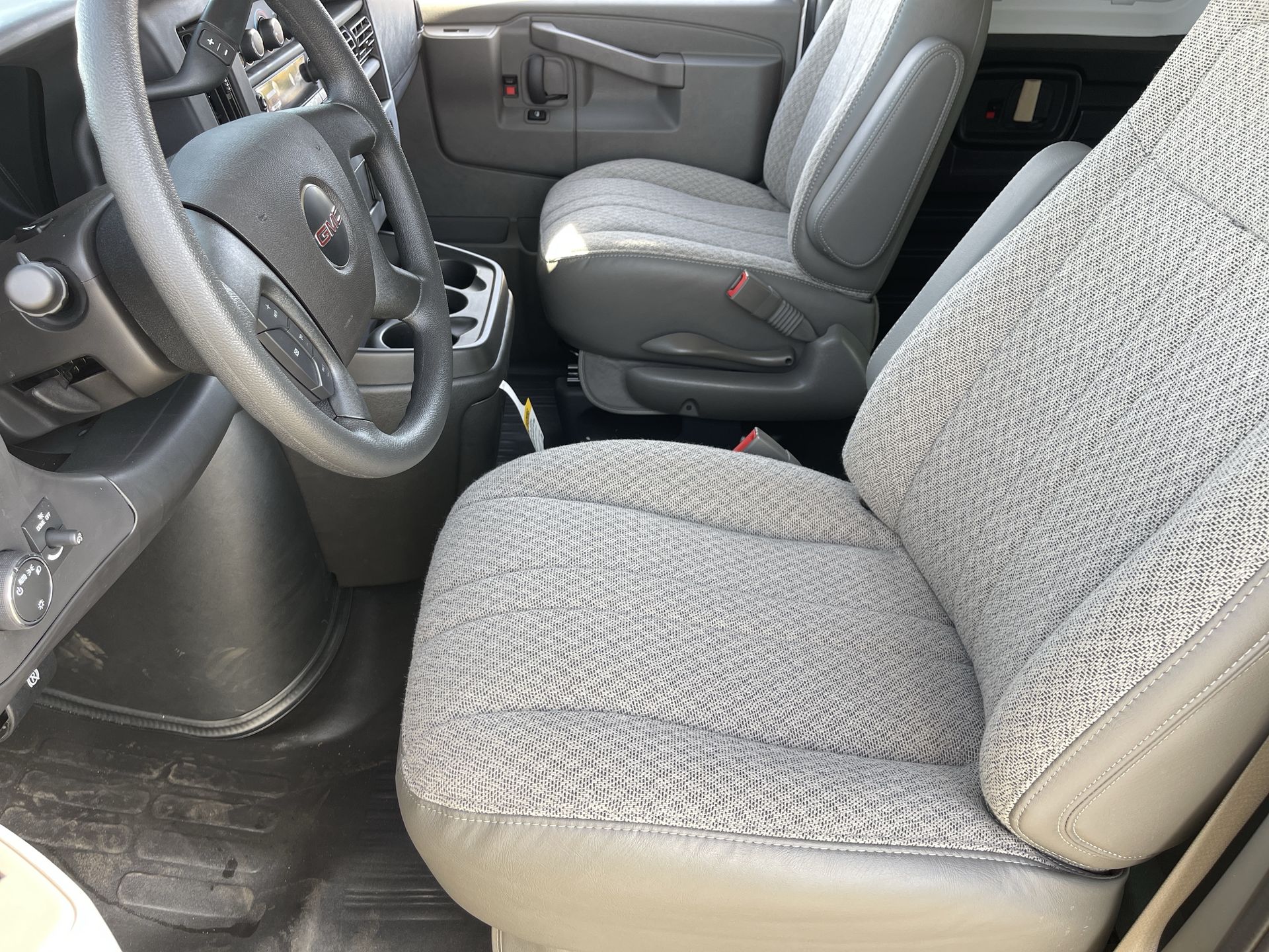 2025 GMC Savana Cargo 2500 Work Van