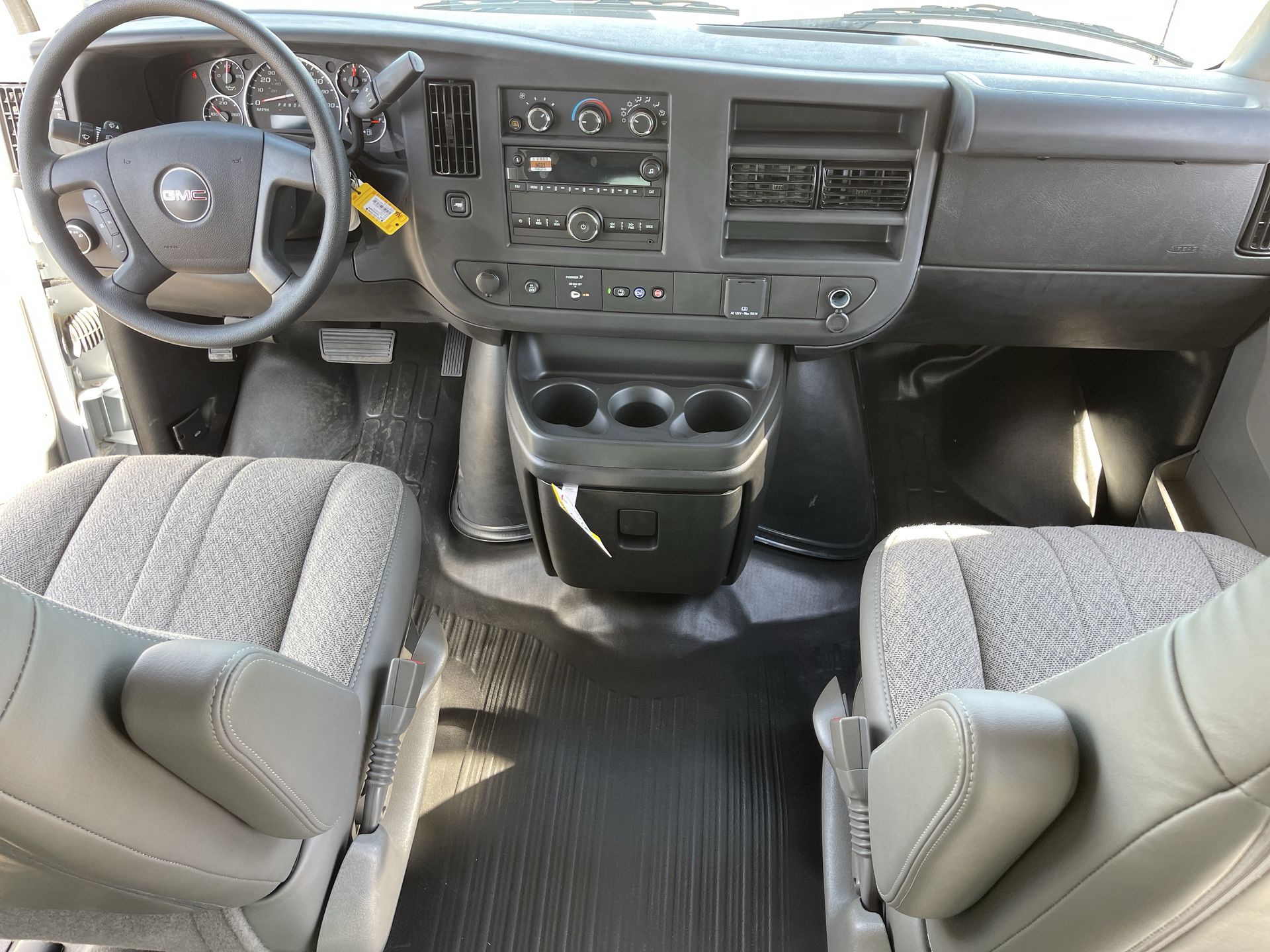 2025 GMC Savana Cargo 2500 Work Van