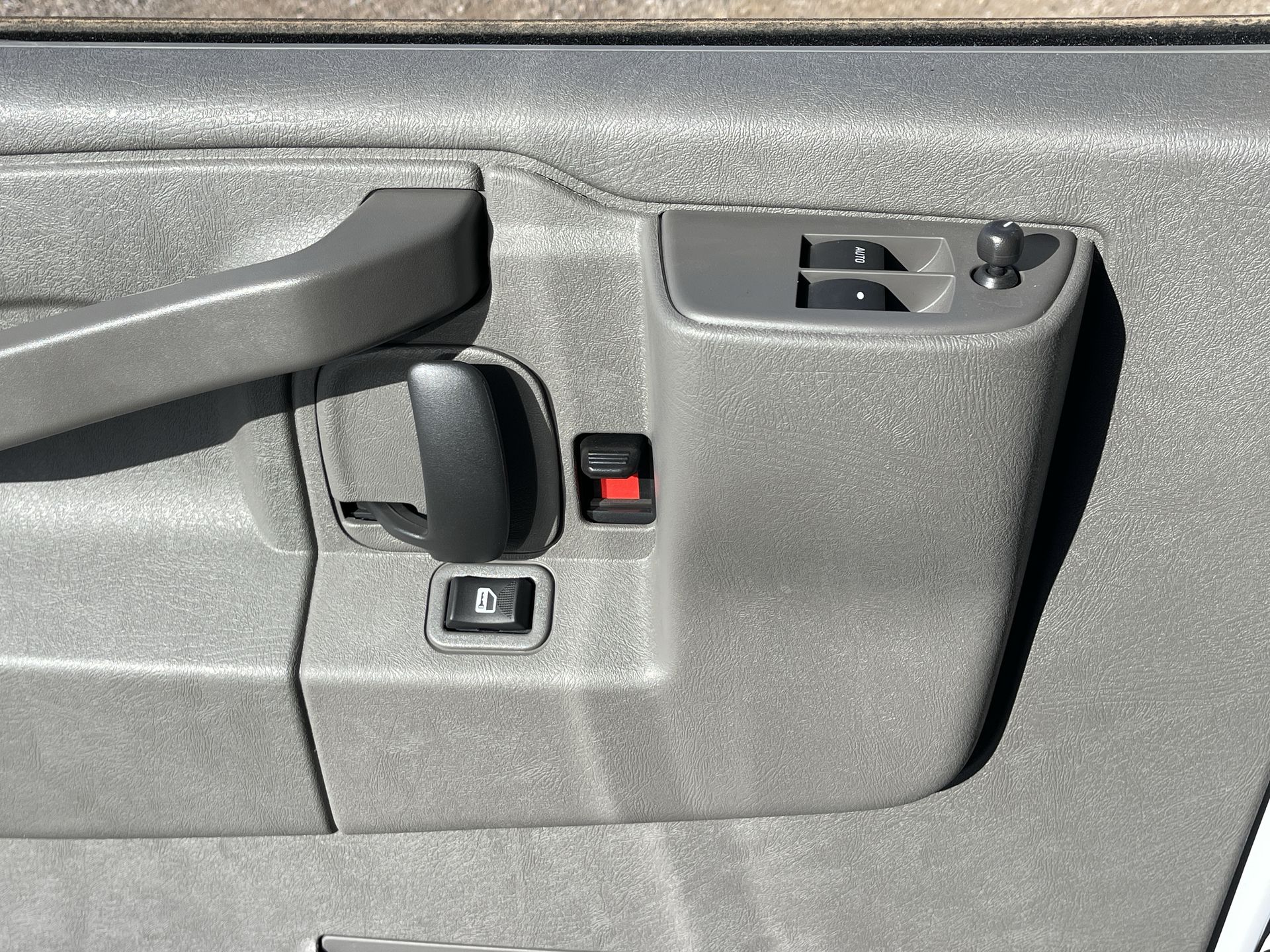 2025 GMC Savana Cargo 2500 Work Van