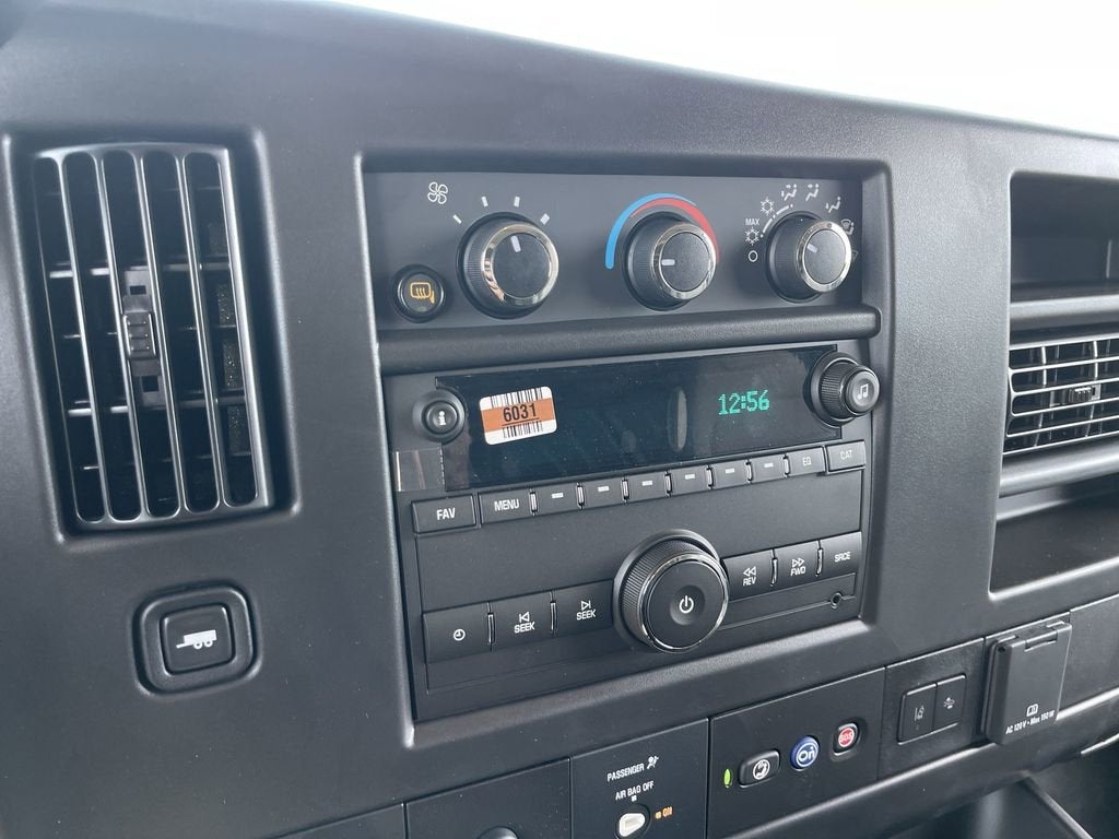 2025 GMC Savana Cargo 2500 Work Van