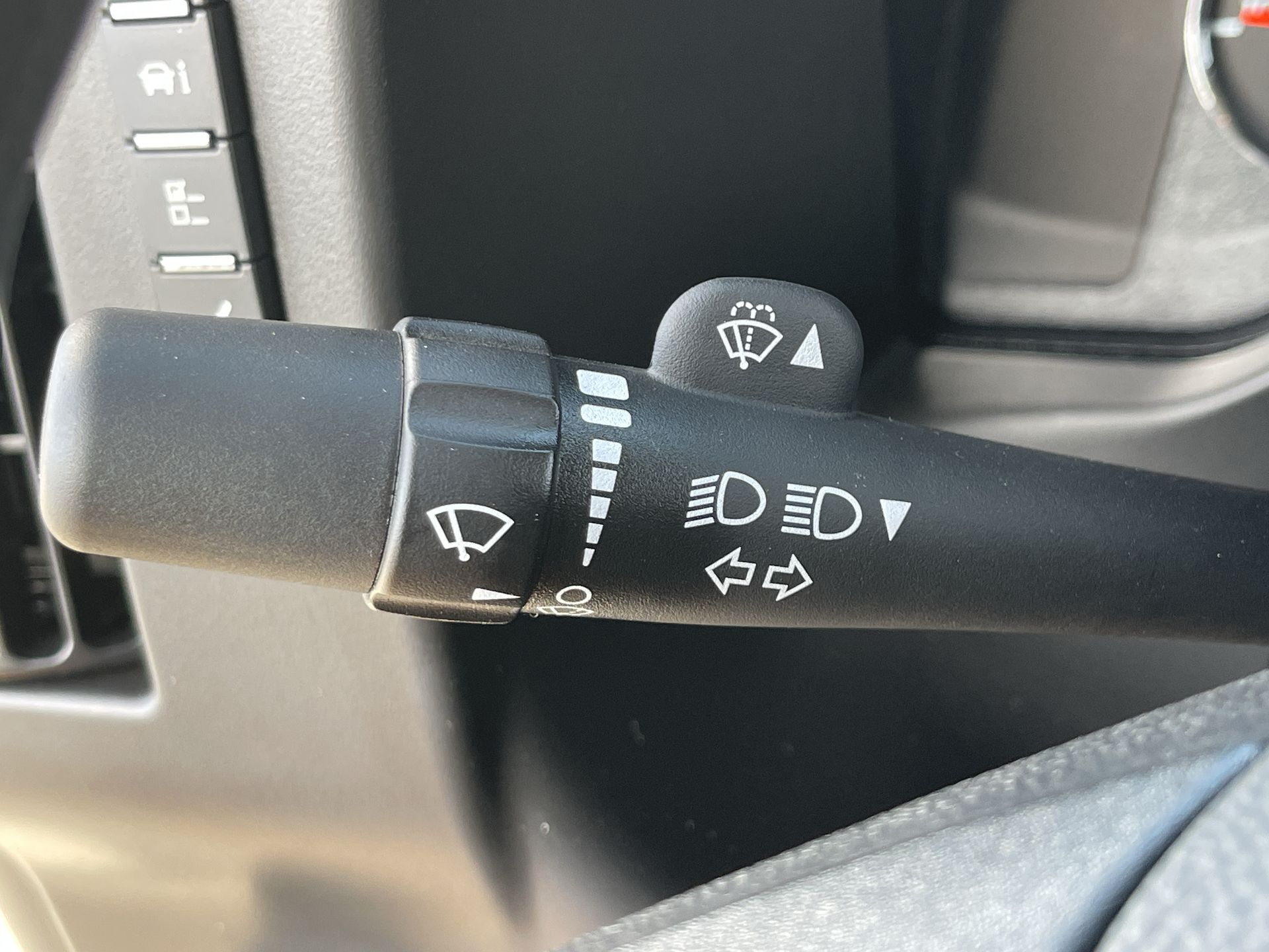 2025 GMC Savana Cargo 2500 Work Van