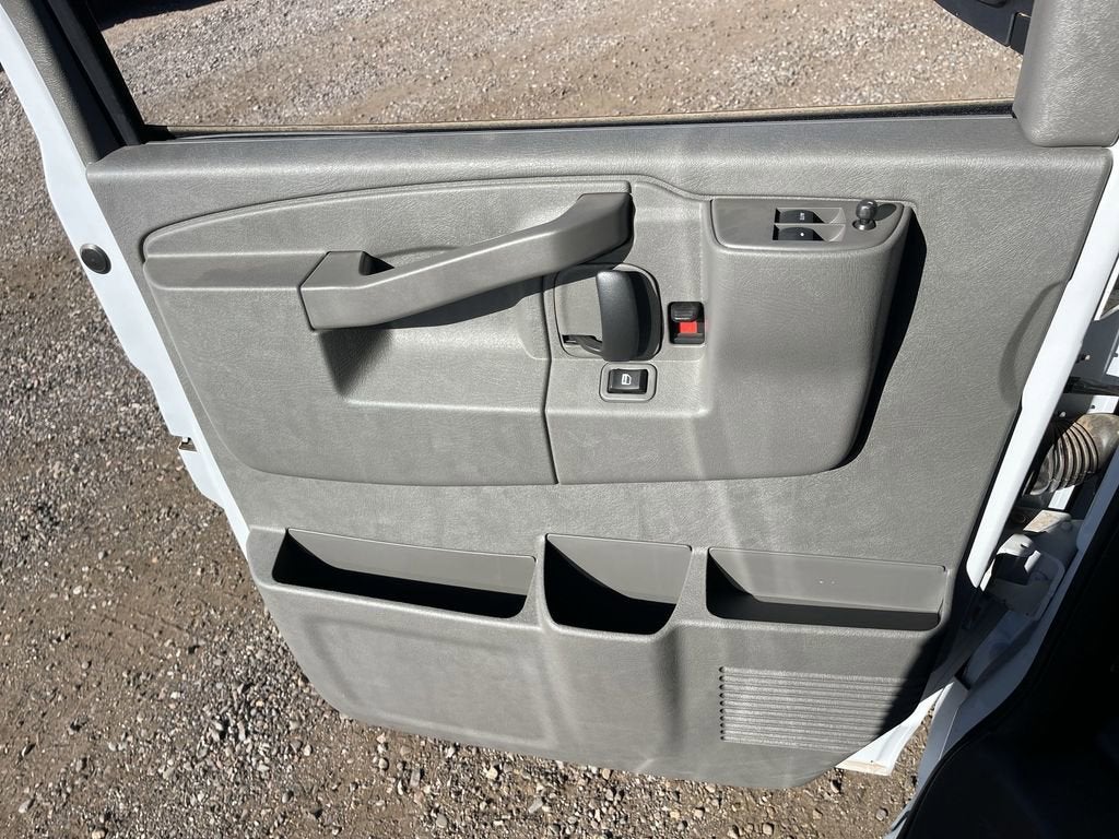 2025 GMC Savana Cargo 2500 Work Van