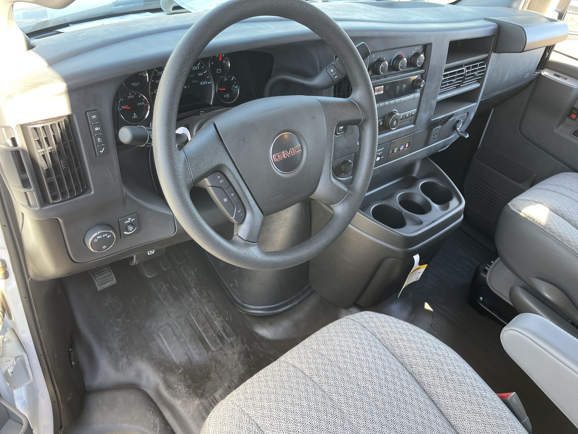 2025 GMC Savana Cargo 2500 Work Van