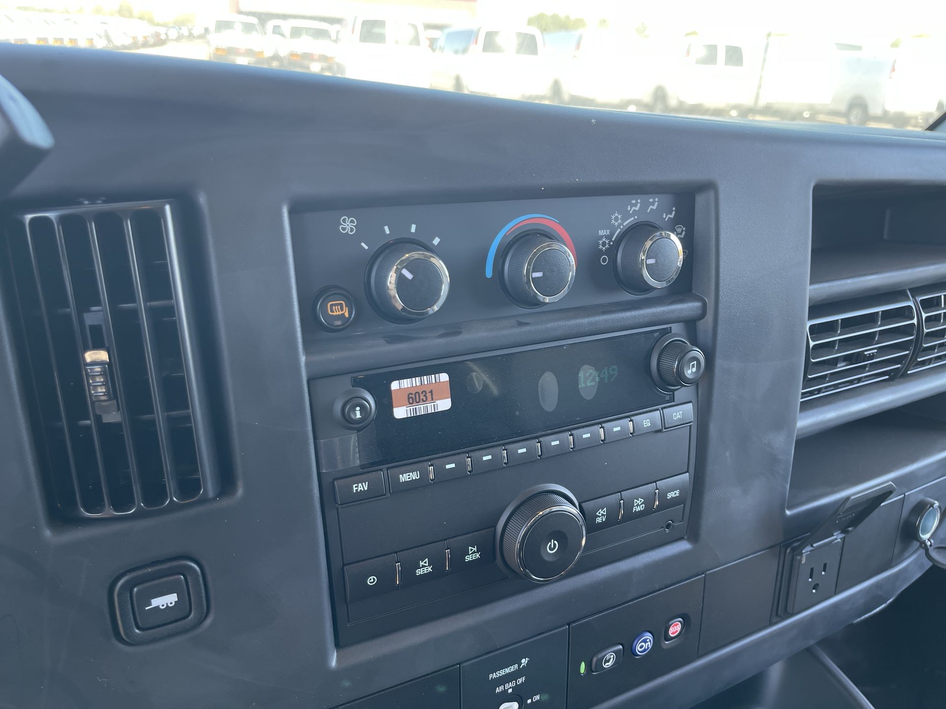 2025 GMC Savana Cargo 2500 Work Van