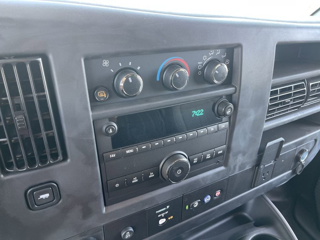 2025 GMC Savana Cargo 2500 Work Van