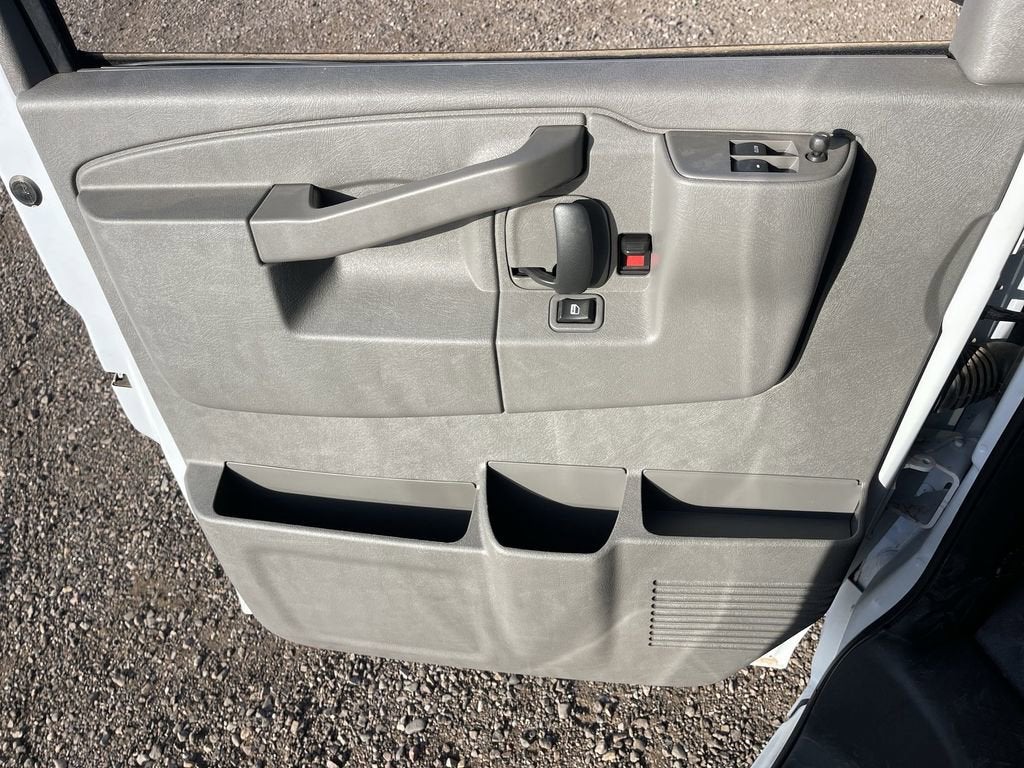 2025 GMC Savana Cargo 2500 Work Van