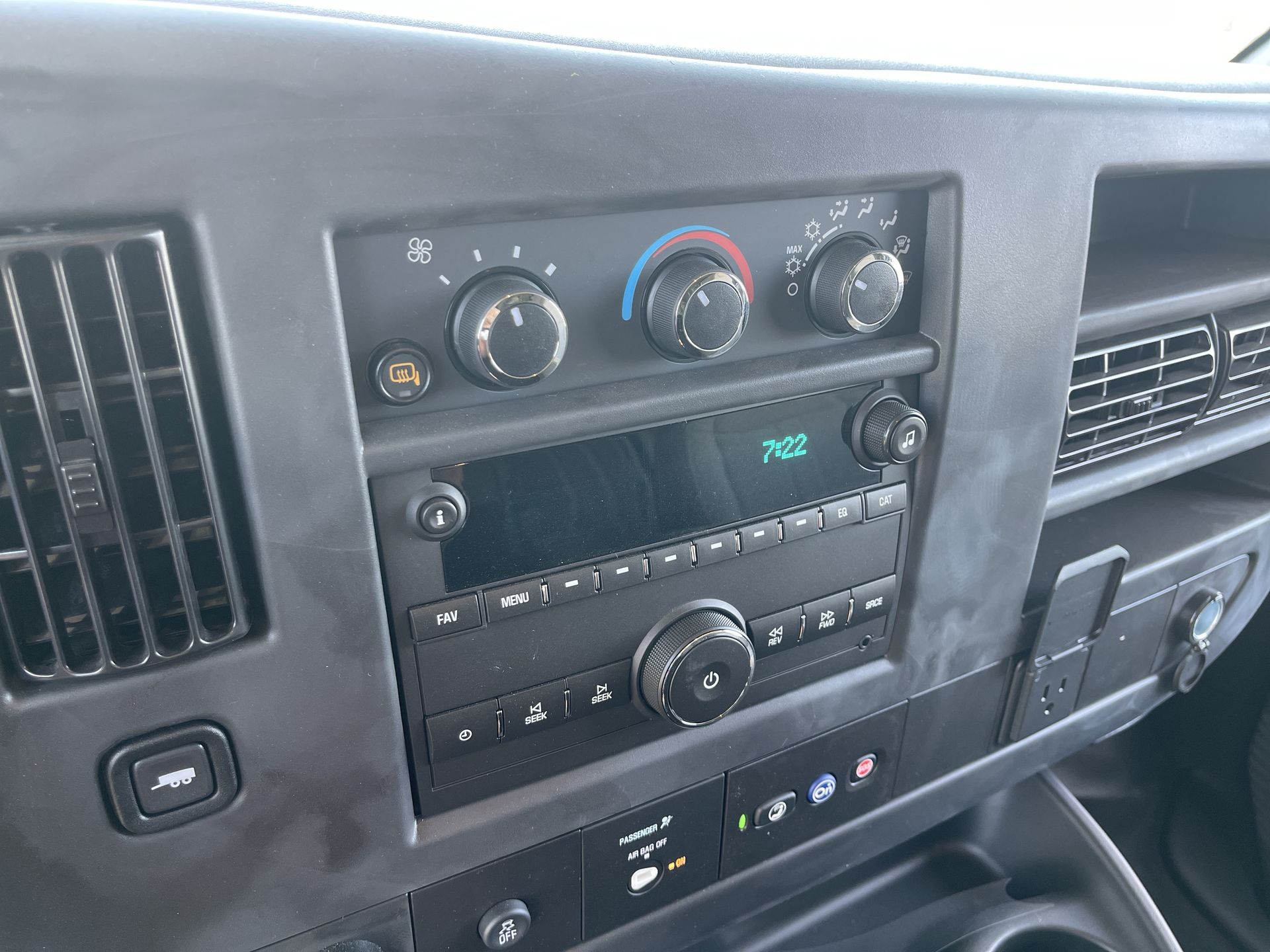 2025 GMC Savana Cargo 2500 Work Van