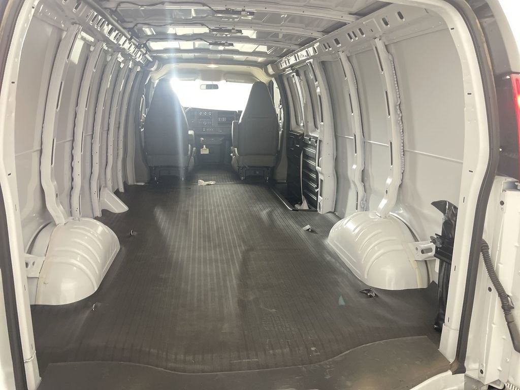2025 GMC Savana Cargo 3500 Work Van