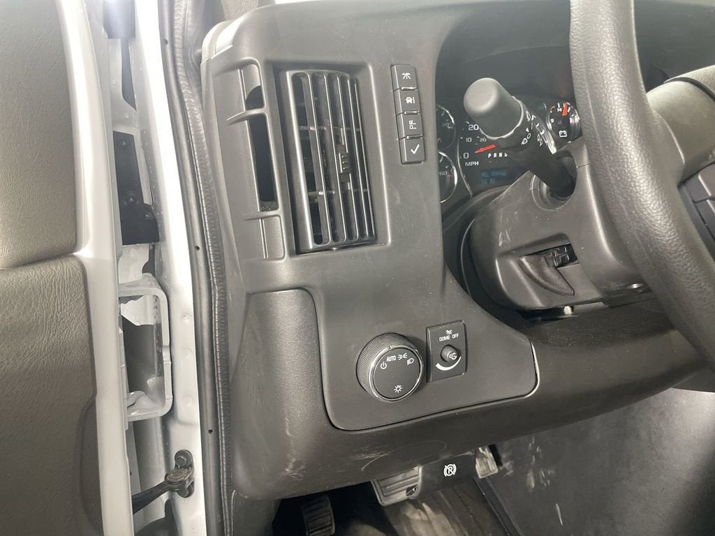 2025 GMC Savana Cargo 3500 Work Van