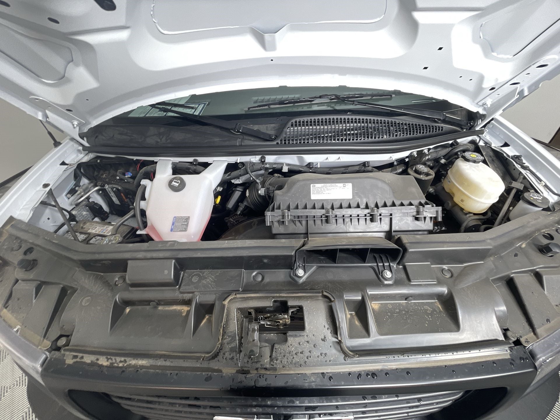 2025 GMC Savana Cargo 3500 Work Van