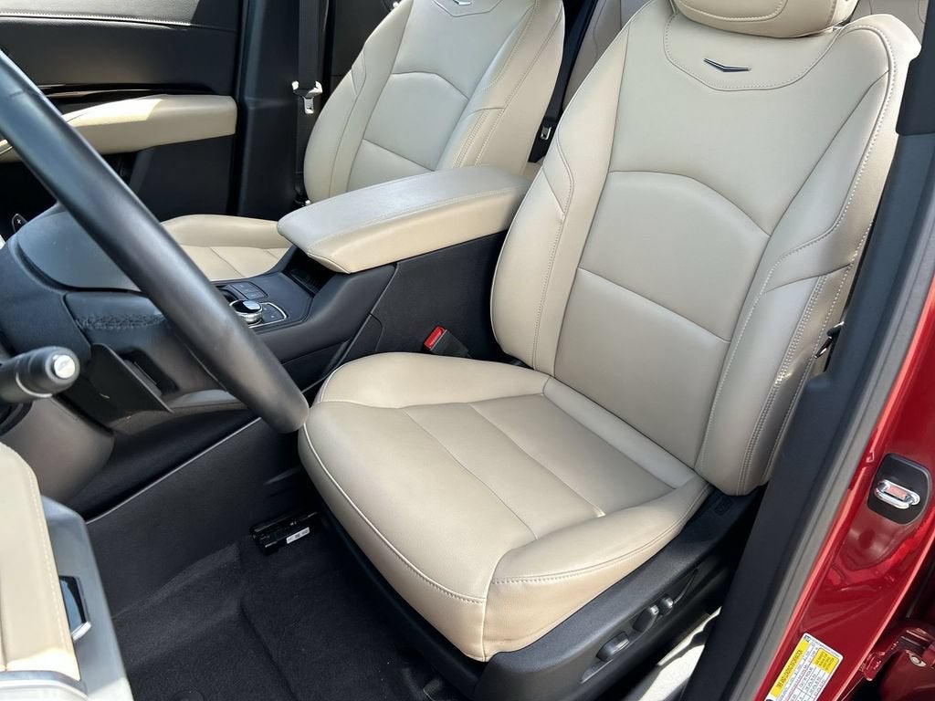 2024 Cadillac XT4 Luxury