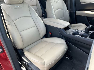 2024 Cadillac XT4 Luxury