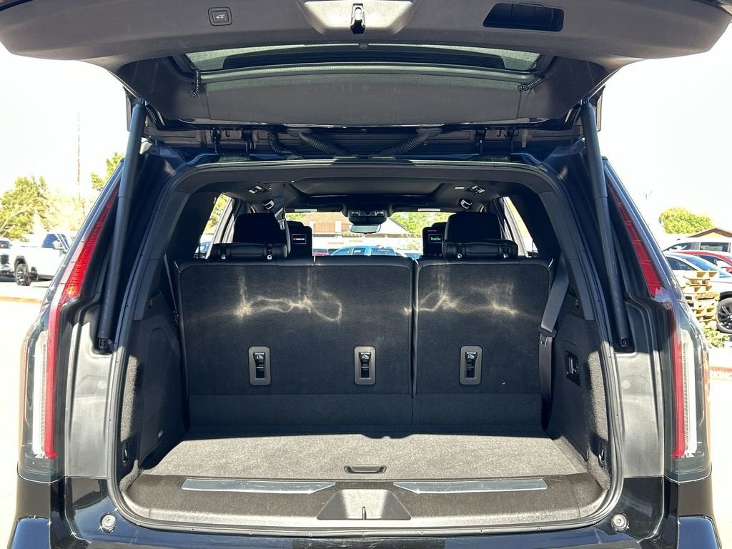 2023 Cadillac Escalade Sport