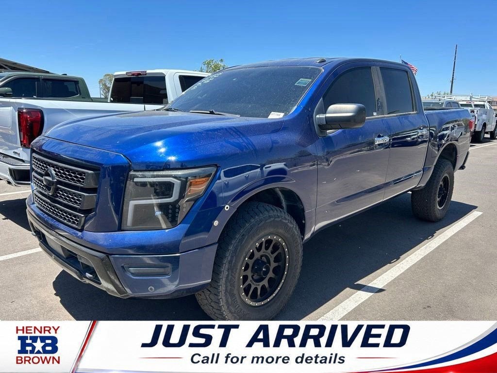 2021 Nissan TITAN Crew Cab SV 4x4