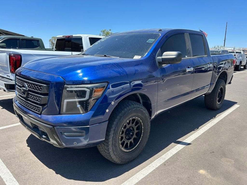 2021 Nissan TITAN Crew Cab SV 4x4