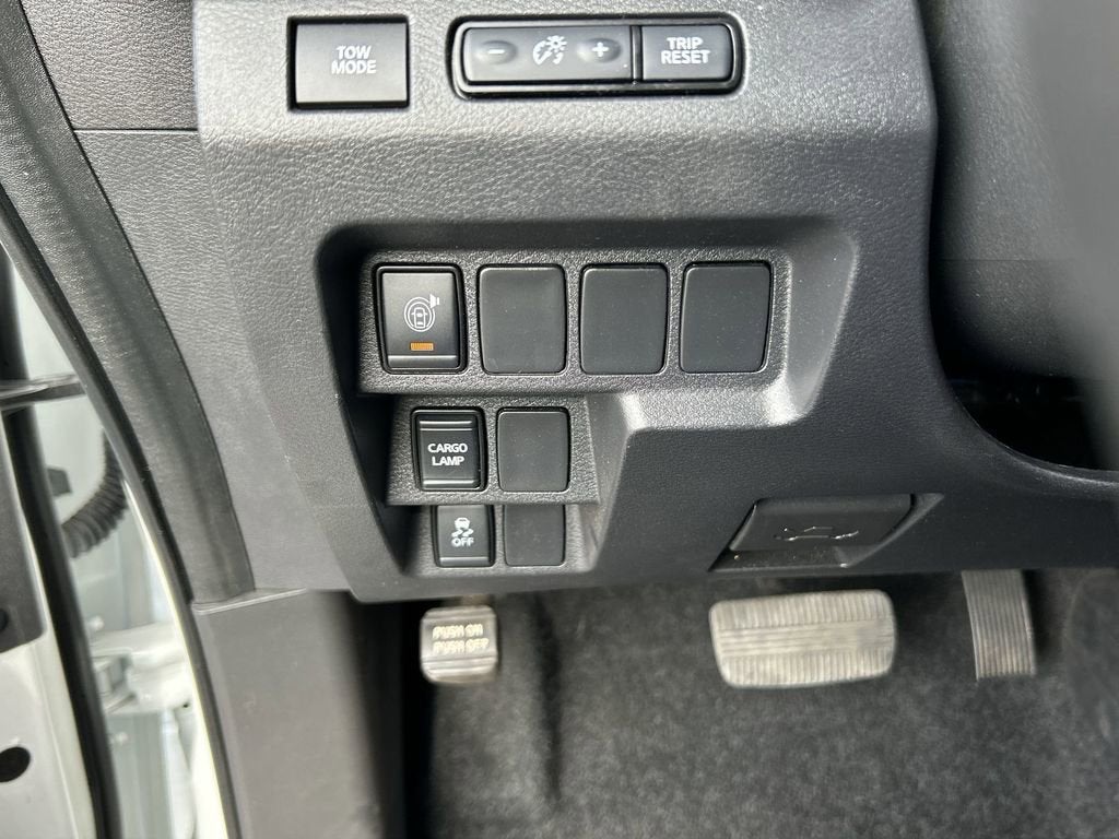 2023 Nissan Frontier PRO-X