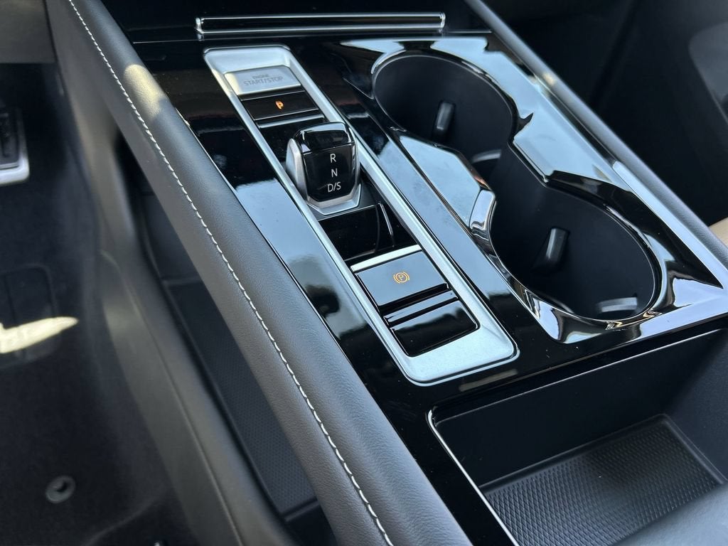 2026 Volkswagen Atlas Cross Sport SEL R-Line Black