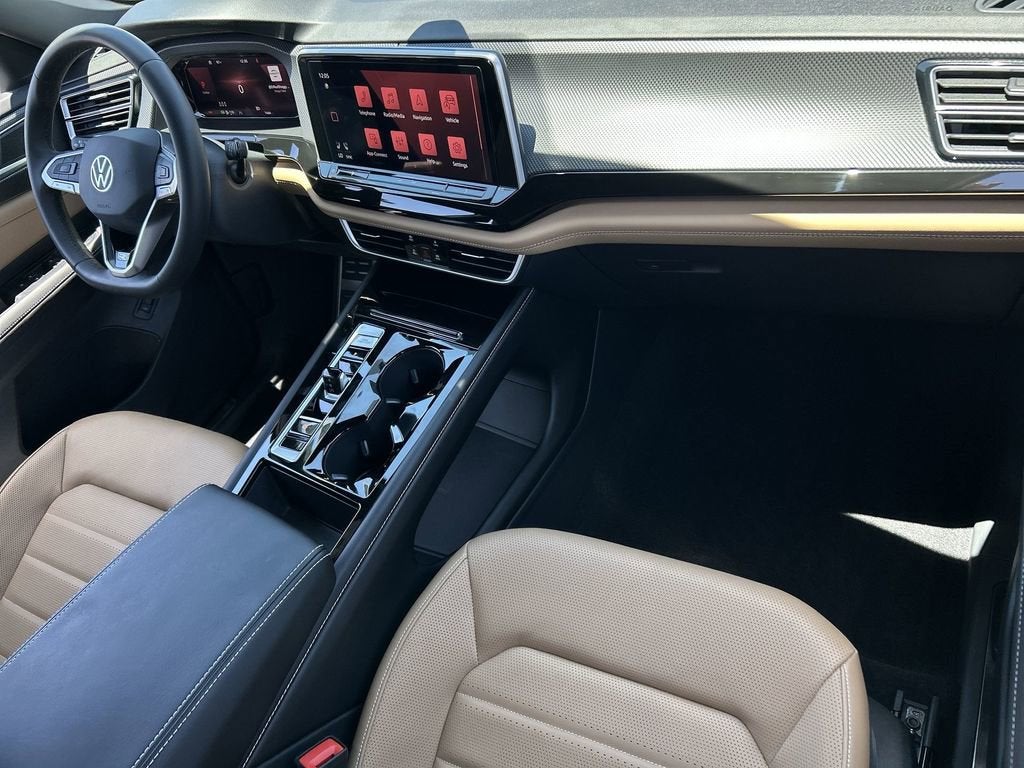 2026 Volkswagen Atlas Cross Sport SEL R-Line Black