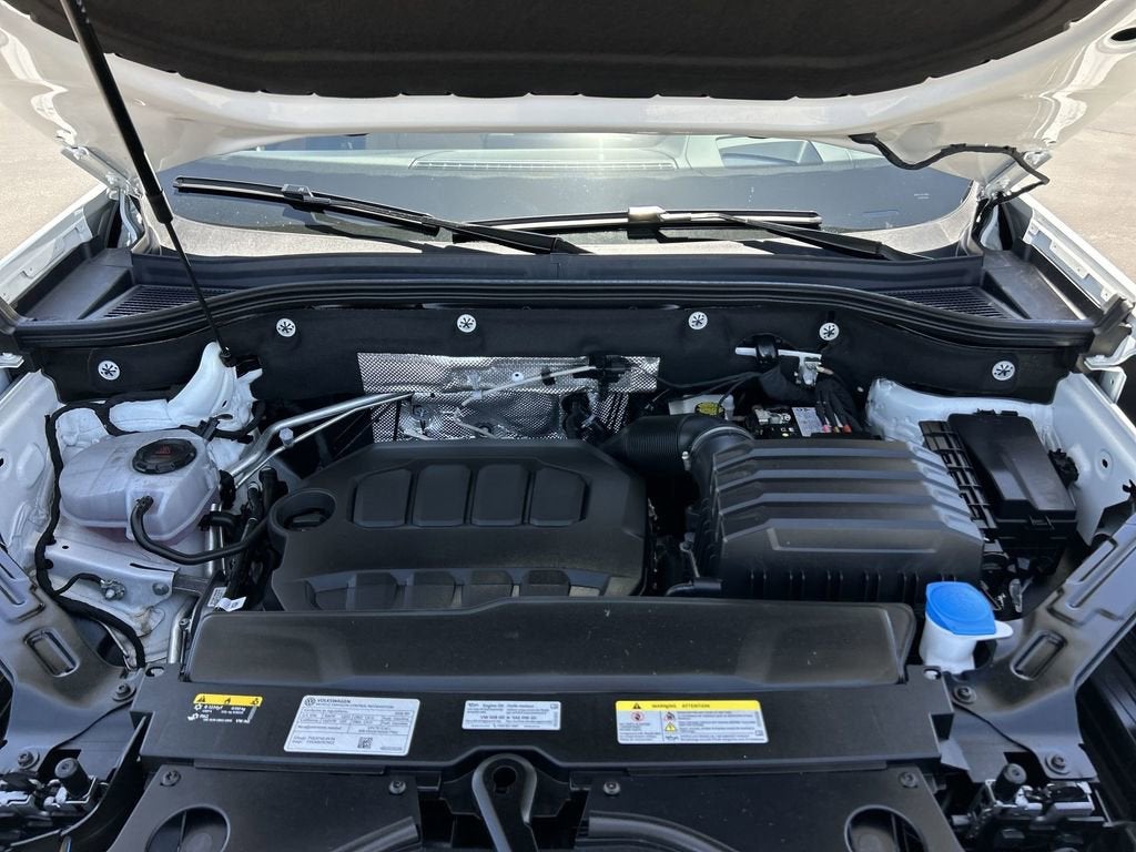 2026 Volkswagen Atlas Cross Sport SEL R-Line Black