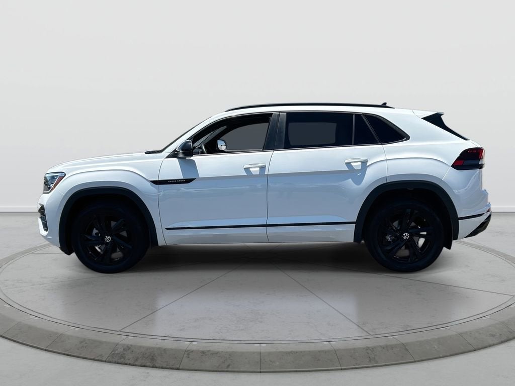 2026 Volkswagen Atlas Cross Sport SEL R-Line Black