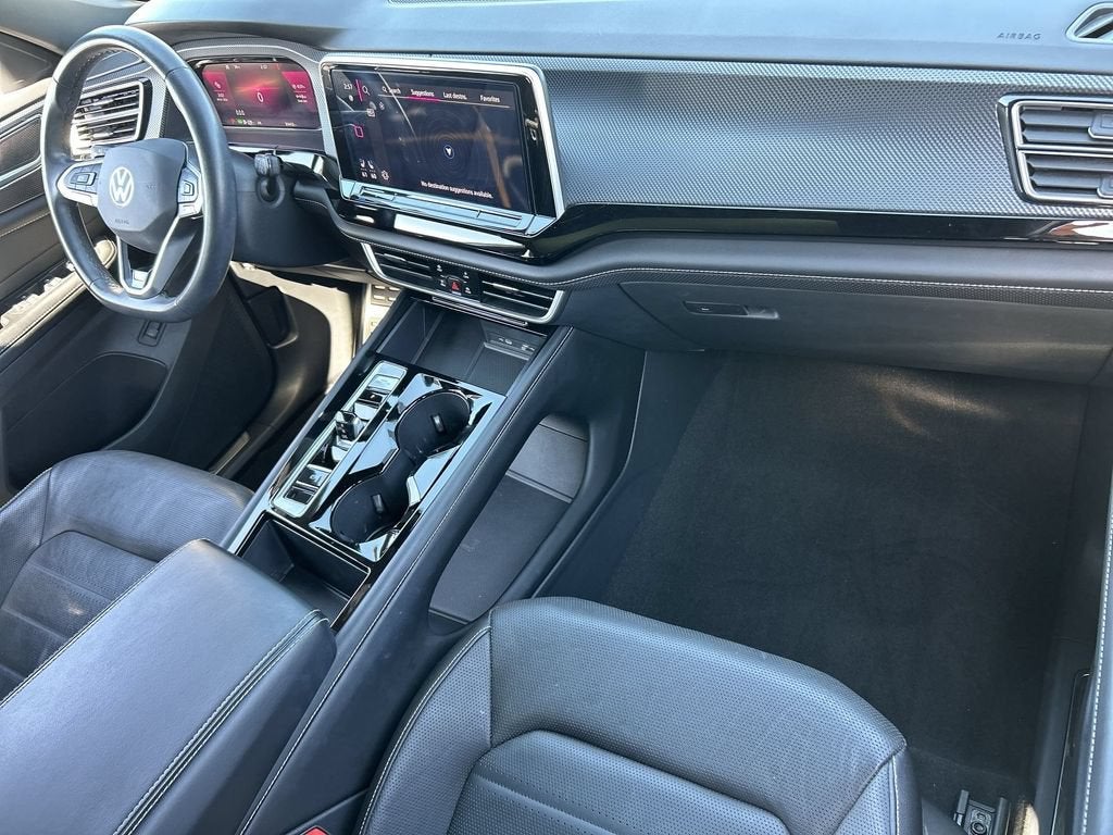 2024 Volkswagen Atlas Cross Sport 2.0T SEL R-Line