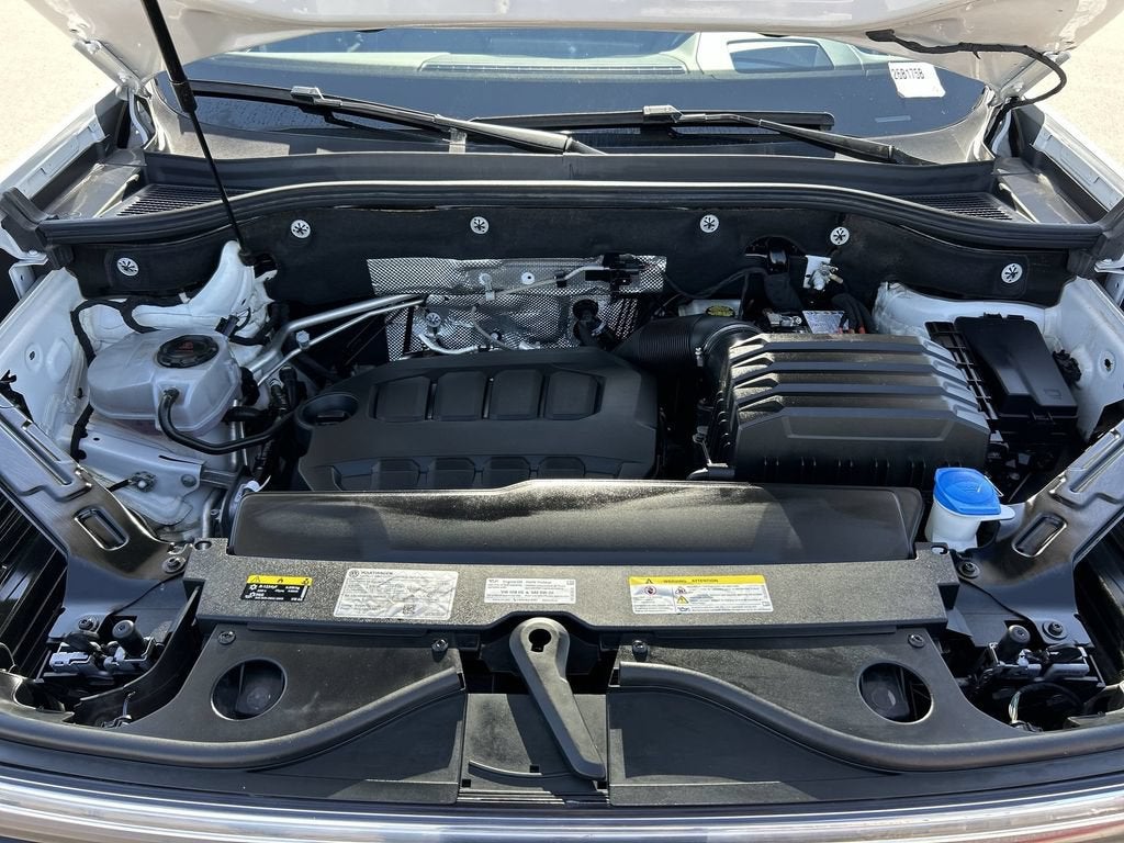2024 Volkswagen Atlas Cross Sport 2.0T SEL R-Line