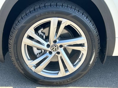 2024 Volkswagen Atlas Cross Sport 2.0T SEL R-Line
