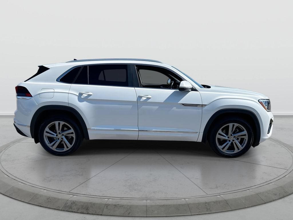 2024 Volkswagen Atlas Cross Sport 2.0T SEL R-Line
