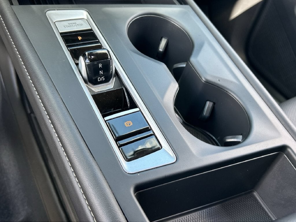 2025 Volkswagen Atlas 2.0T SE