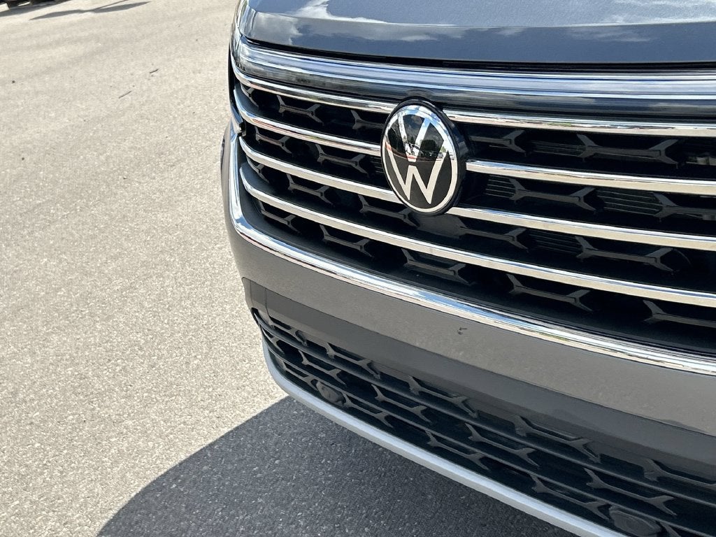 2025 Volkswagen Atlas 2.0T SE