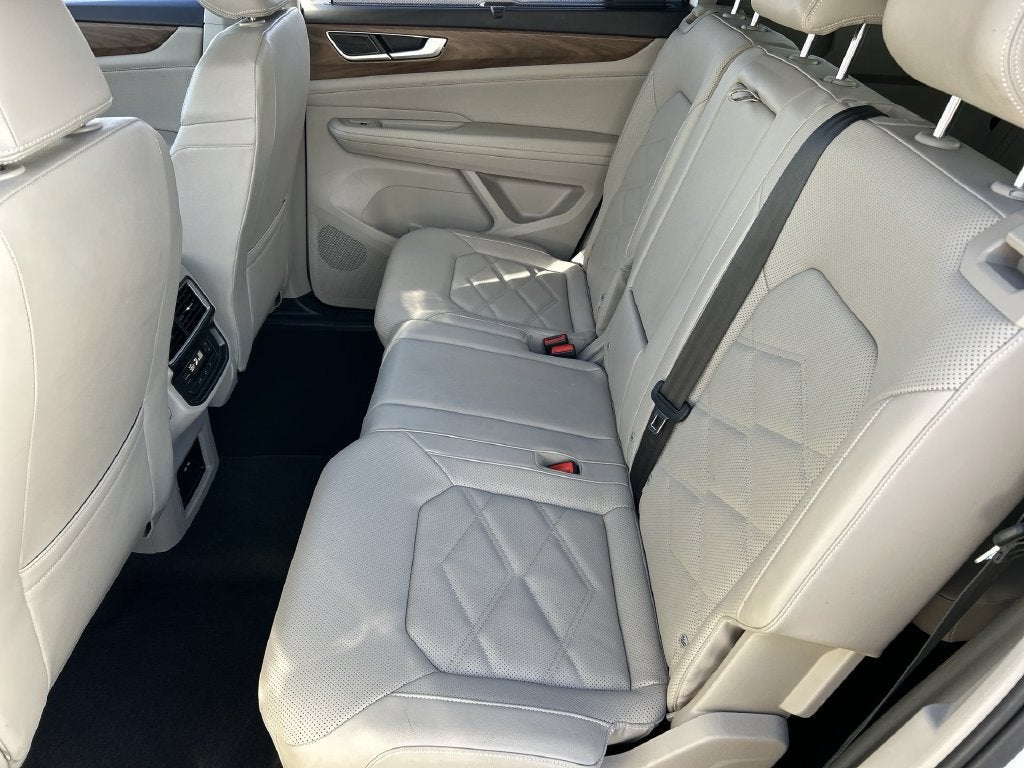 2024 Volkswagen Atlas 2.0T SE w/Technology