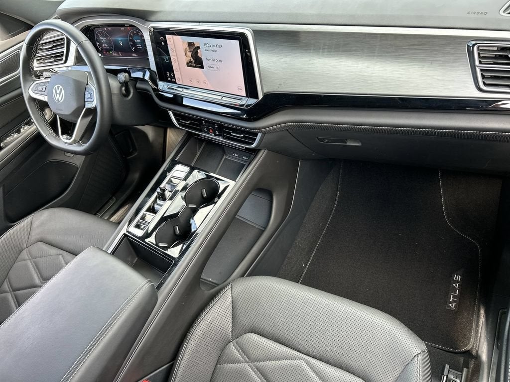 2024 Volkswagen Atlas Cross Sport 2.0T SE w/Technology