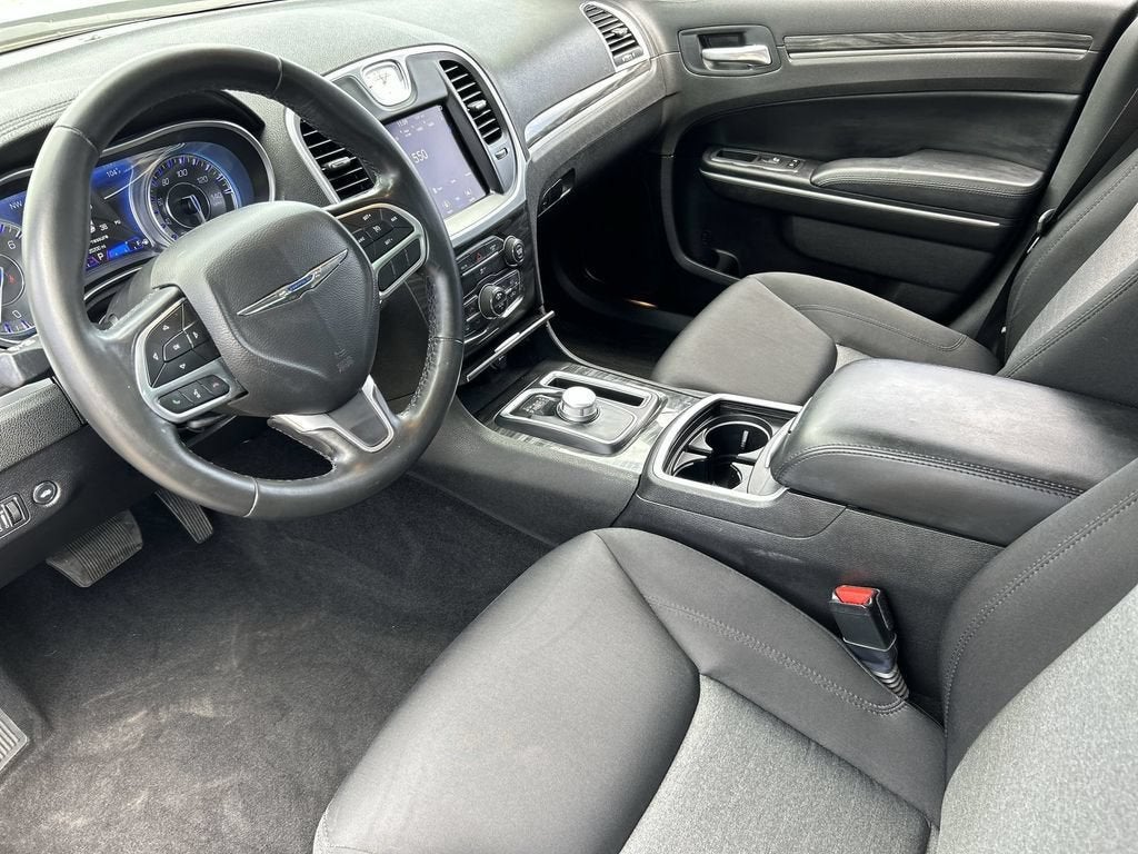 2021 Chrysler 300 Touring