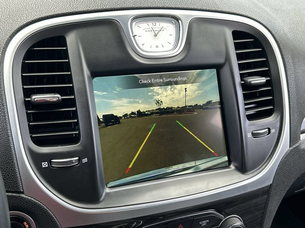2021 Chrysler 300 Touring