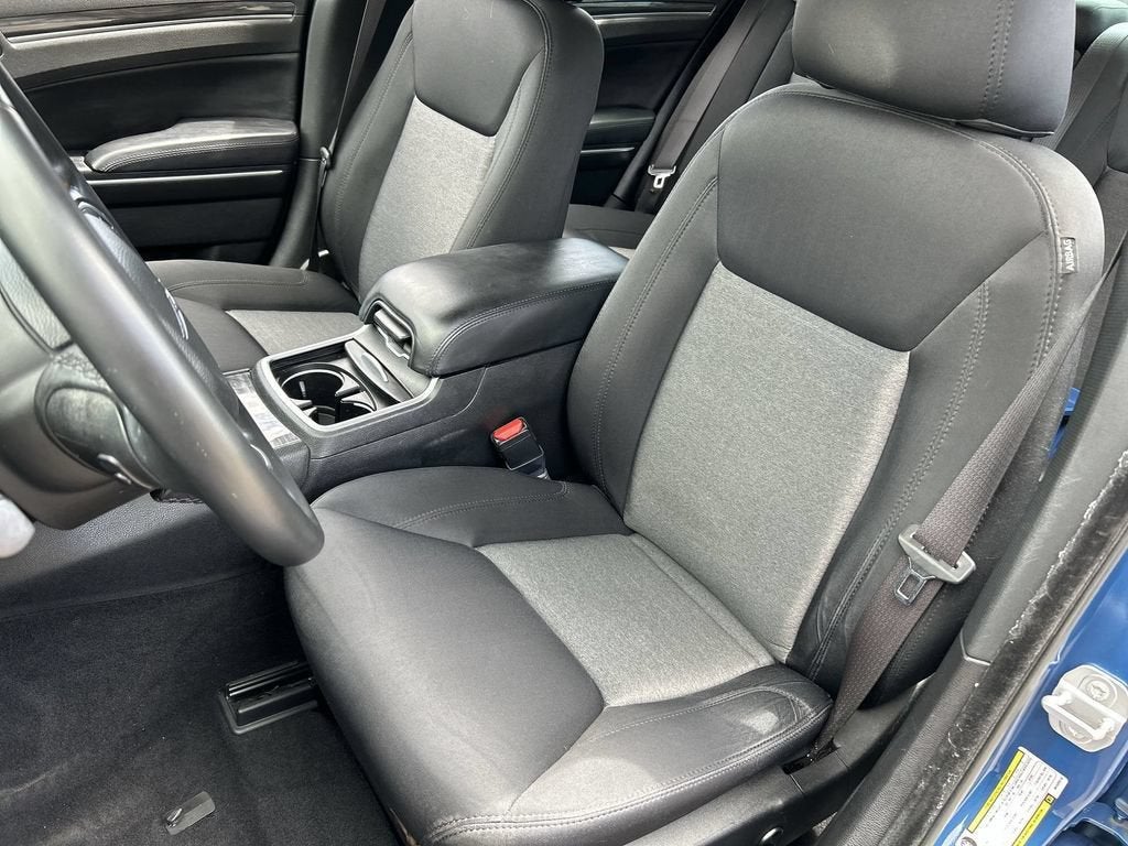 2021 Chrysler 300 Touring