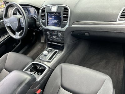 2021 Chrysler 300 Touring