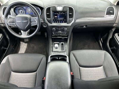 2021 Chrysler 300 Touring