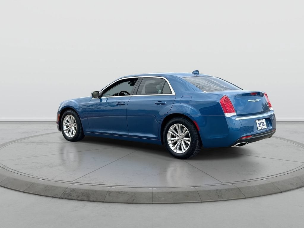2021 Chrysler 300 Touring