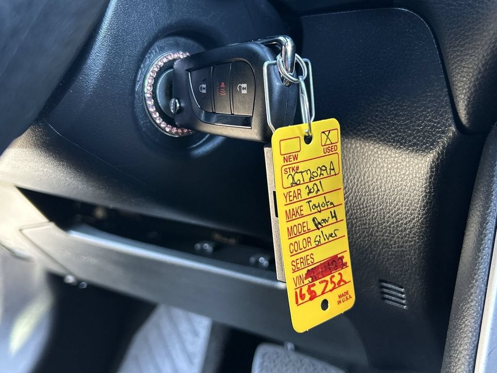 2021 Toyota RAV4 LE