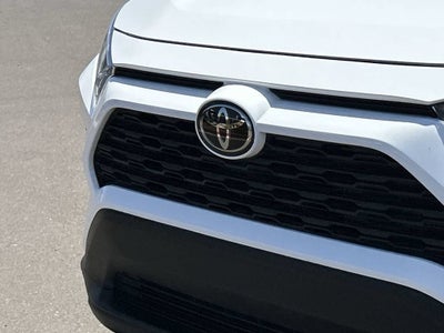2022 Toyota RAV4 LE