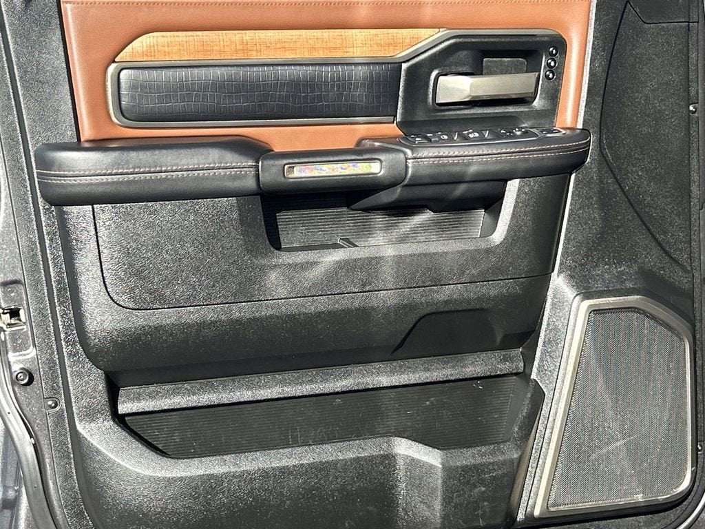 2024 RAM 3500 Limited Longhorn Crew Cab 4x4 8' Box