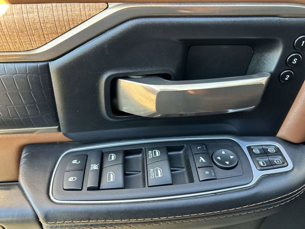 2024 RAM 3500 Limited Longhorn Crew Cab 4x4 8' Box