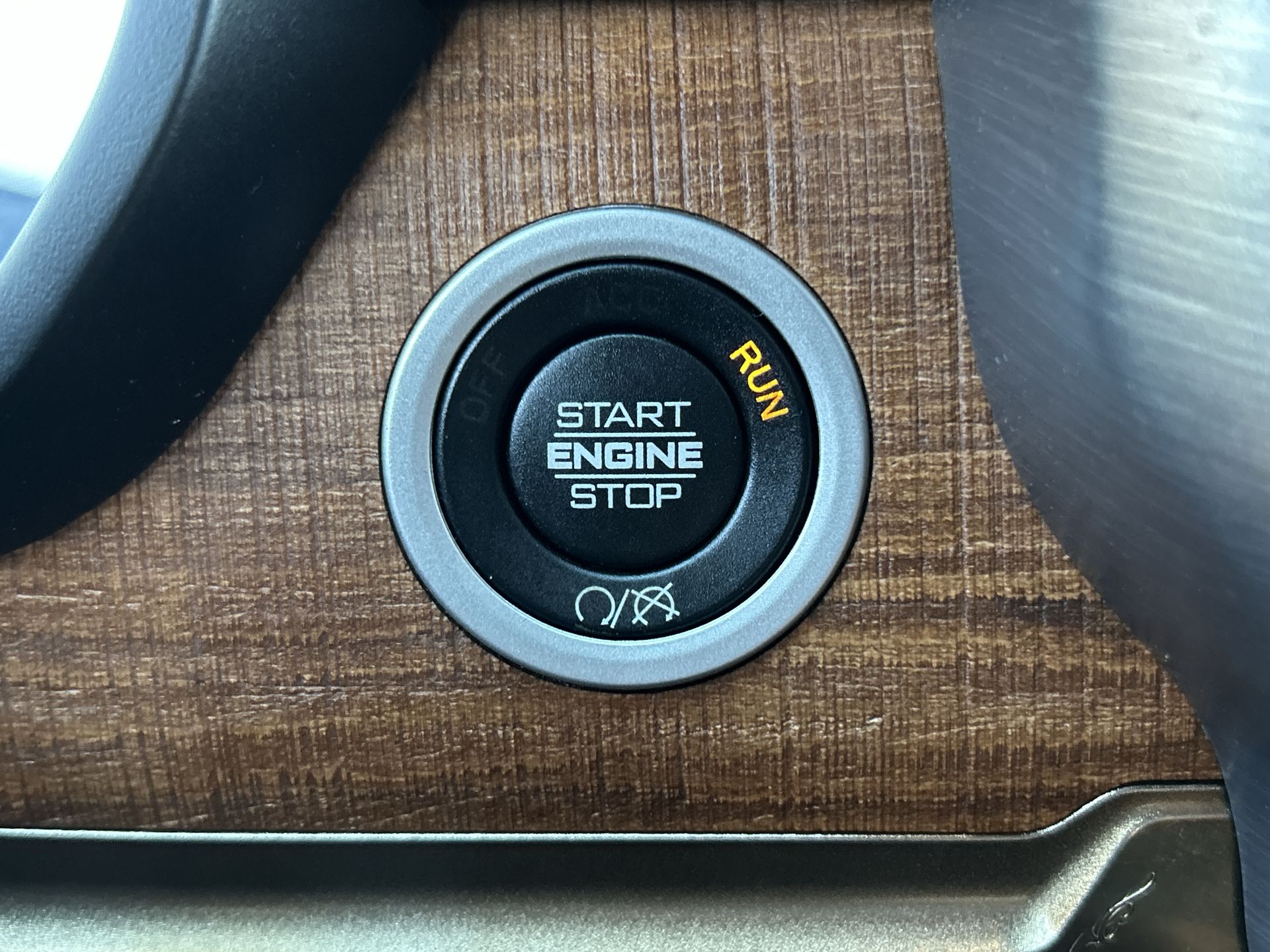 2024 RAM 3500 Limited Longhorn Crew Cab 4x4 8' Box