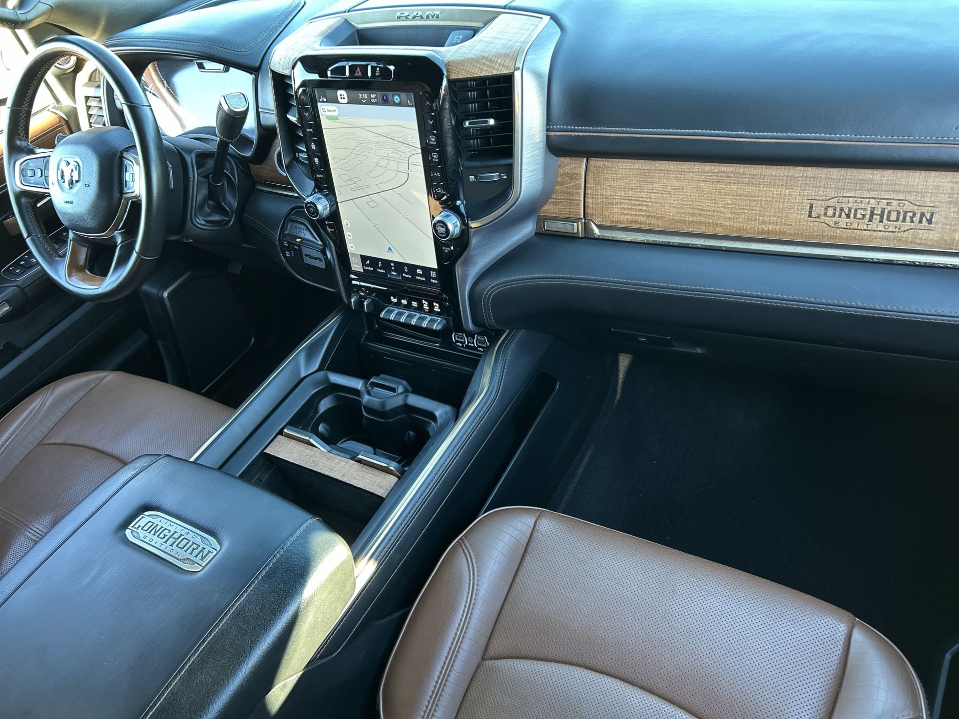 2024 RAM 3500 Limited Longhorn Crew Cab 4x4 8' Box