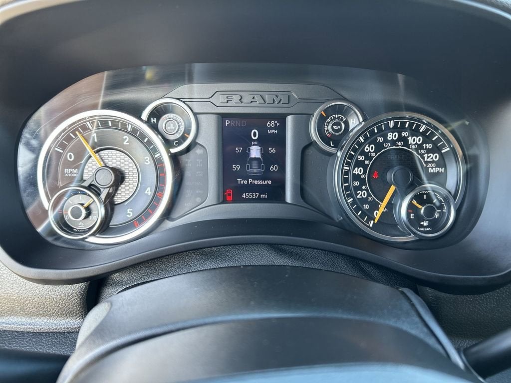 2021 RAM 2500 Tradesman Crew Cab 4x4 6'4" Box