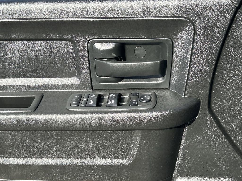 2022 RAM 2500 Tradesman Crew Cab 4x4 6'4" Box
